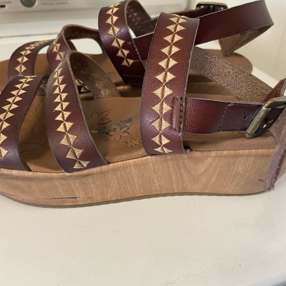 Sketchers, Size 8 brown and cream, Becca, sandals, with diamond Design - Picture 8 of 8